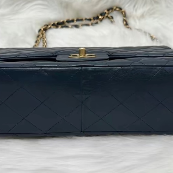 Jumbo flap quilted Chanel - Picture 4 of 5